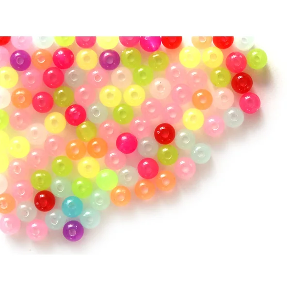 100 perles en plastique rondes 6 mm - multicolores