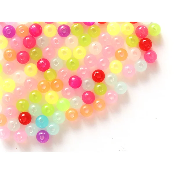 100 perles en plastique rondes 6 mm - multicolores
