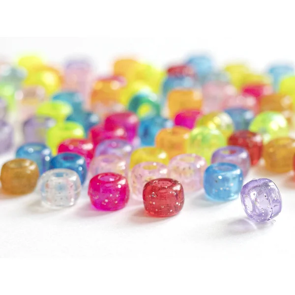 100 perles en plastiques basiques pour enfants - multicolore à paillettes - 9x6 mm