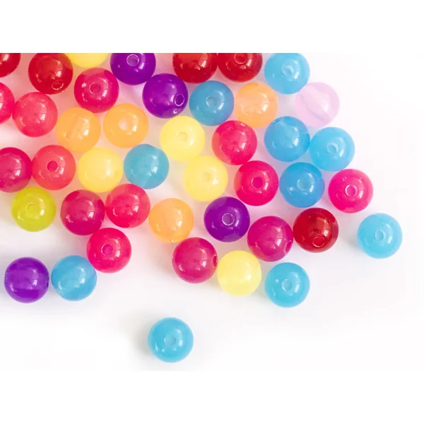 100 perles en plastiques rondes - transclucides multicolores - 8 mm
