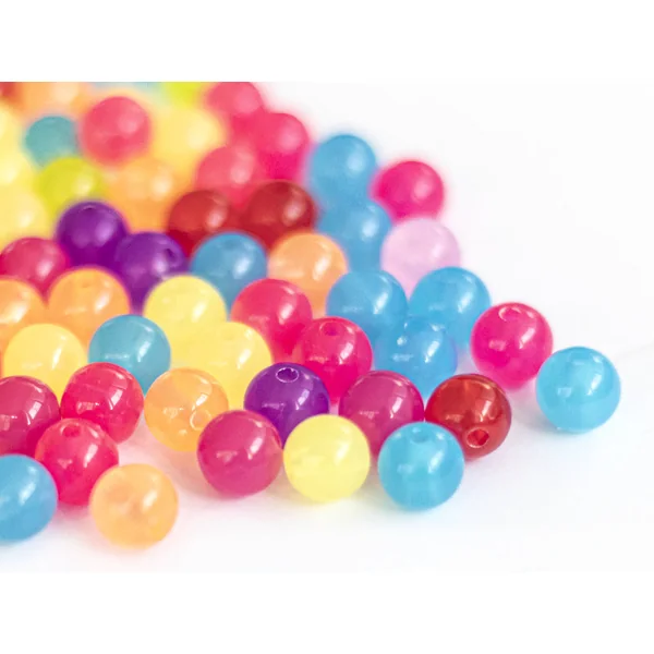 100 perles en plastiques rondes - transclucides multicolores - 8 mm