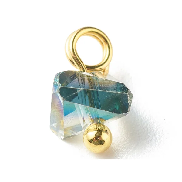 10 pendentifs en verre irisé - forme triangulaire - tons verts - 8 x 6 mm