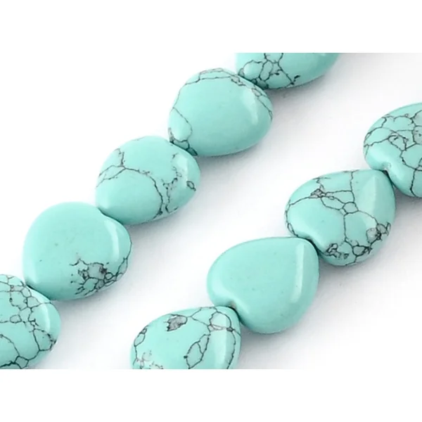 10 perles en forme de cœur en turquoise synthétique - 10 mm