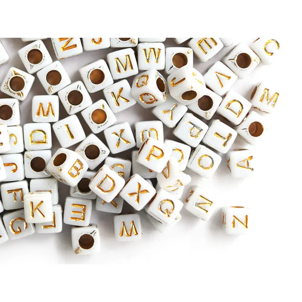 200 perles carrées - cubes en plastique - lettres alphabet - doré et blanc - 6 mm