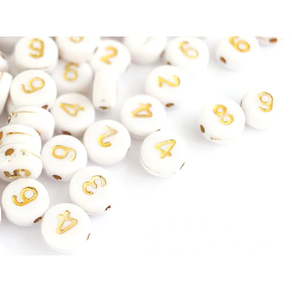 200 perles rondes en plastique - chiffres - blanches et dorées