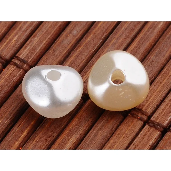 20 perles en plastique imitation perles de culture - forme irrégulière - 8 x 6 mm