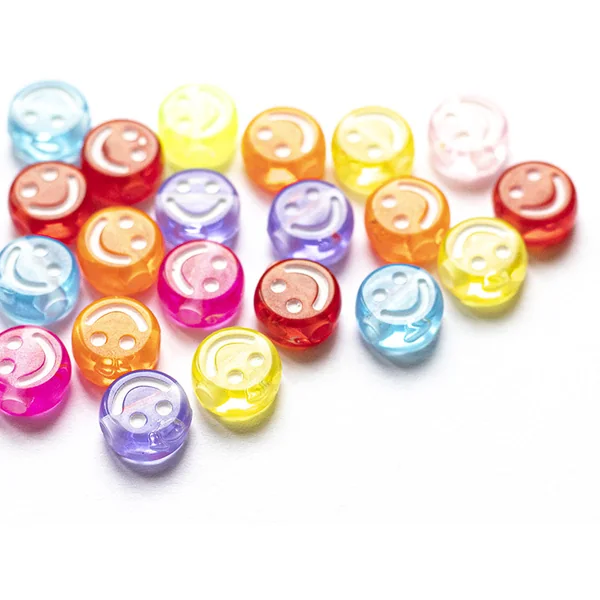 20 perles en plastique rondes symbole sourire -multicolore - 10 mm