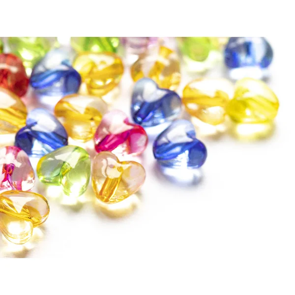 50 perles en plastique coeur - inclusion multicolore - 10 mm