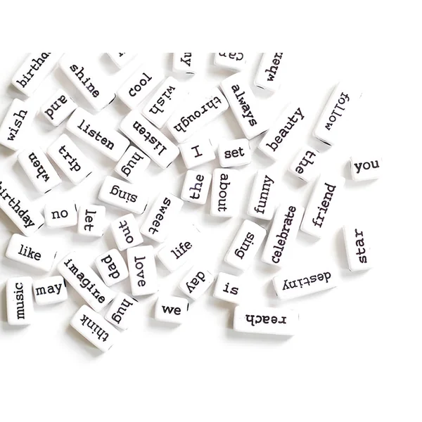 50 perles en plastique - mots - noir et blanc