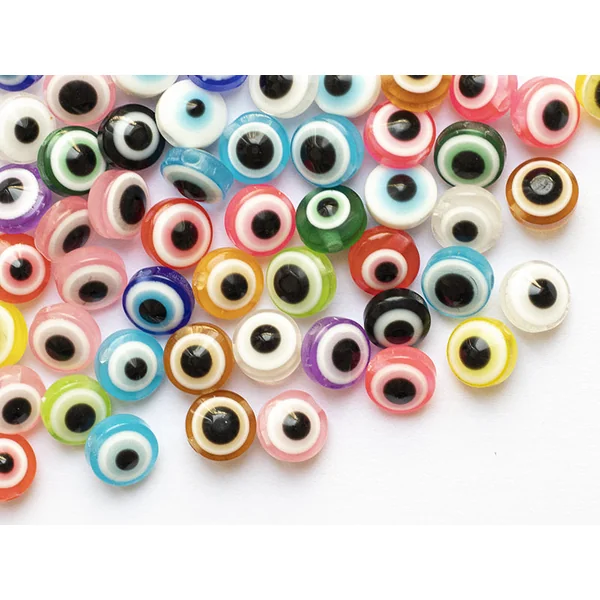 50 perles en plastiques - œil porte bonheur - multicolore - 8mm