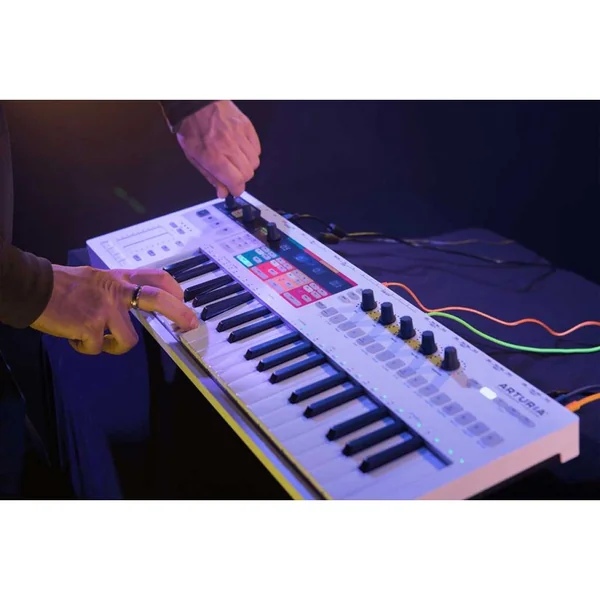 Arturia KEYSTEP PRO WH