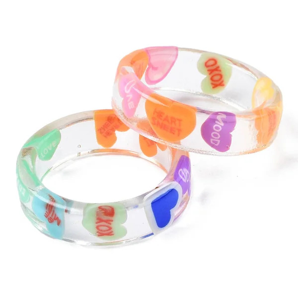 Bague en résine transparente - Coeur multicolore
