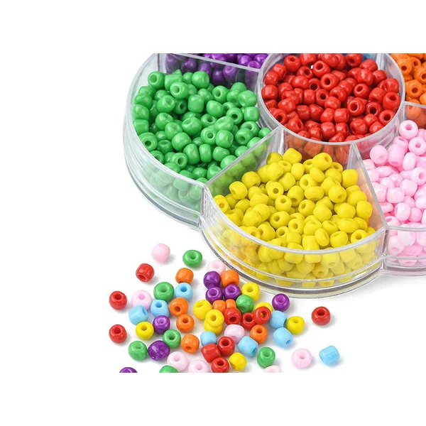 Boite de 7 couleurs de grosses perles de rocailles - 4 mm