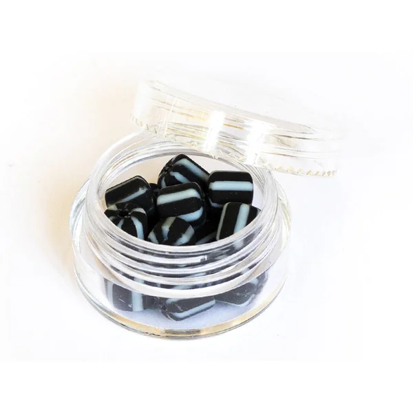 Boite de perles tubes Heishi 6 mm - rayures noir