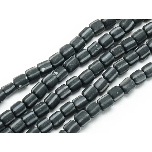 Boite de perles tubes Heishi 6 mm - rayures noir