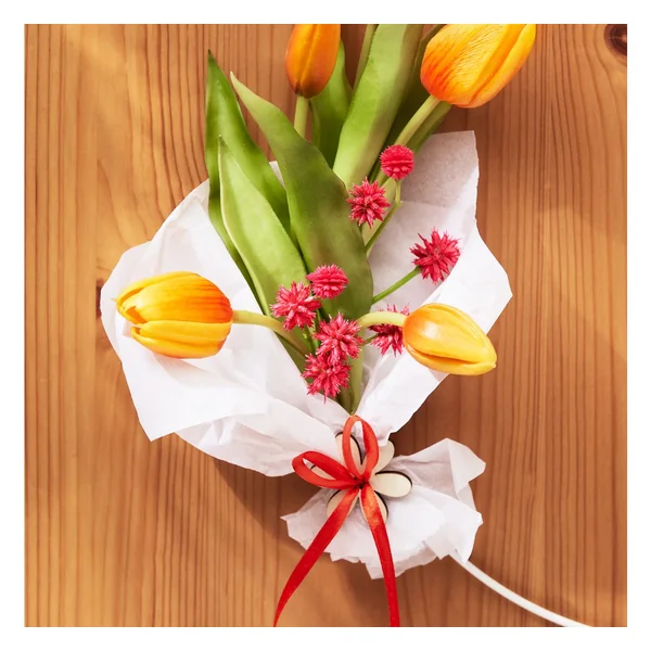 Bouquet de tulipes 3 fleurs et 2 bourgeons