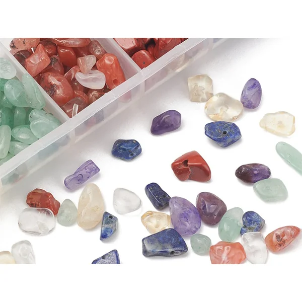Boîte de 7 styles de perles précieuses naturelles
