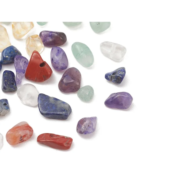 Boîte de 7 styles de perles précieuses naturelles