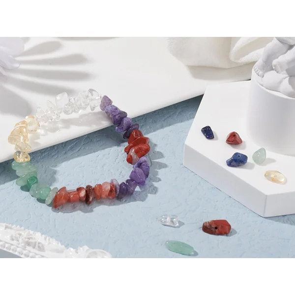 Boîte de 7 styles de perles précieuses naturelles