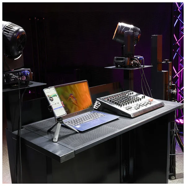 DNA DJ BOOTH TOWERS BK