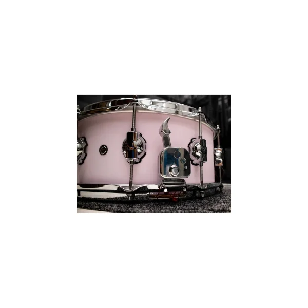 DS DRUMS Rebel Custom Caisse Claire 14"x 6" Birch/Mahogany White Pink