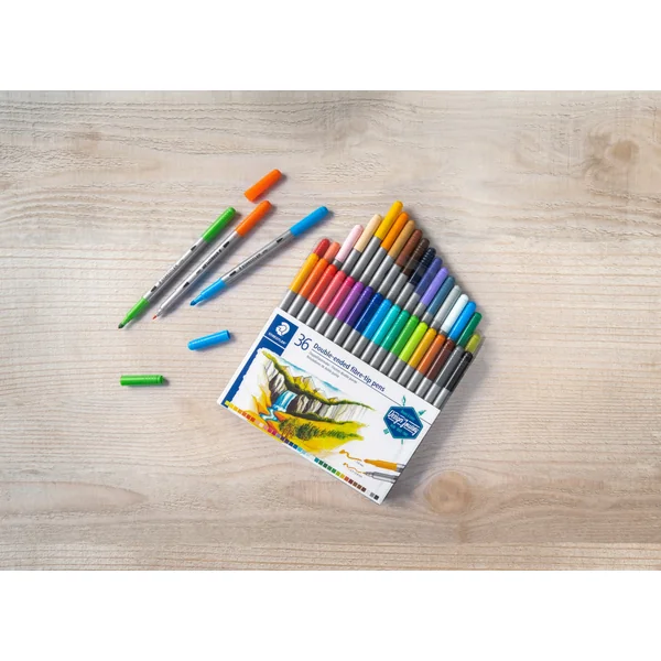 Etui de 36 feutres de coloriage double pointe Edition Design Journey