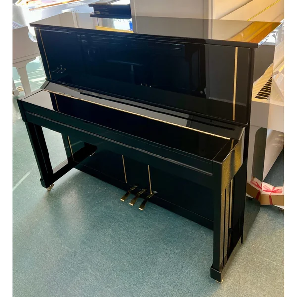 FEURICH F125 DESIGN PIANO DROIT NOIR BRILLANT OCCASION TRES RECENTE