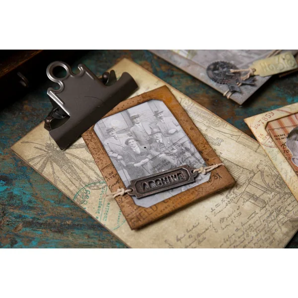 Gabarit d’estampe Sizzix Thinlits « Collector by Tim Holtz »