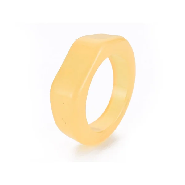 Grosse bague en acrylique transparente - Couleur aléatoire