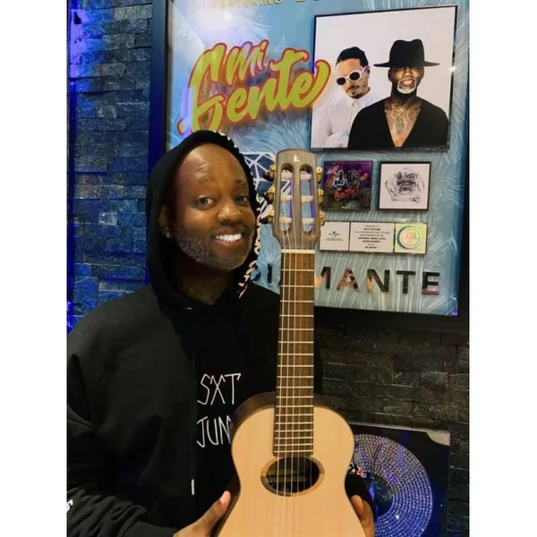 GUITALELE Kremona WGVE W WILLIAM - SPRUCE MASSIF / SAPELLI