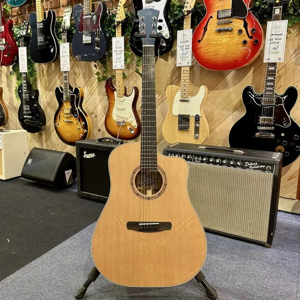 Guitare Dowina Chardonnay DCE