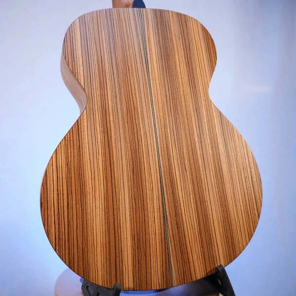 Guitare Dowina Marus GA