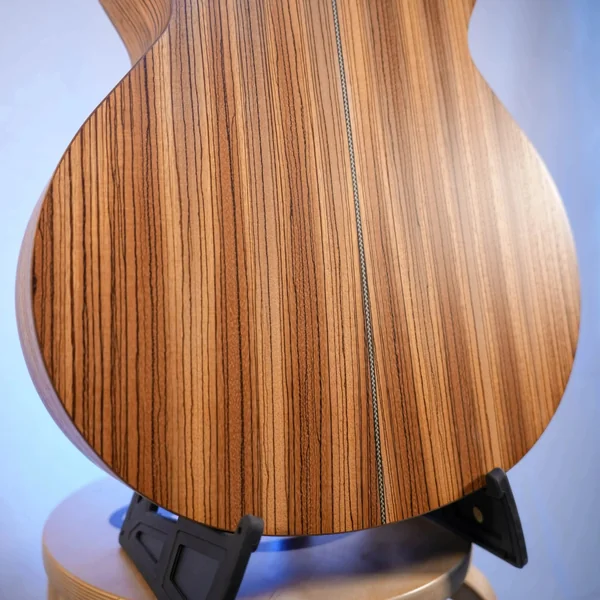 Guitare Dowina Marus GA