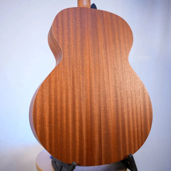 Guitare Dowina Puella GA