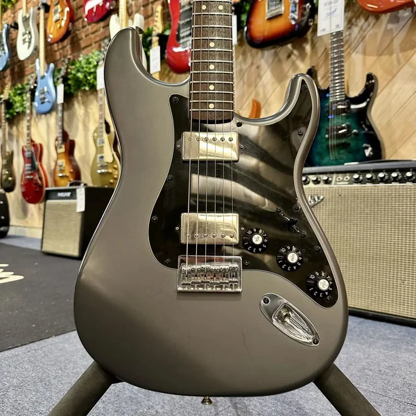 Guitare Fender Black Top Hard Tail