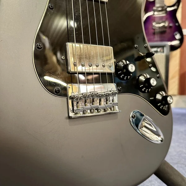 Guitare Fender Black Top Hard Tail