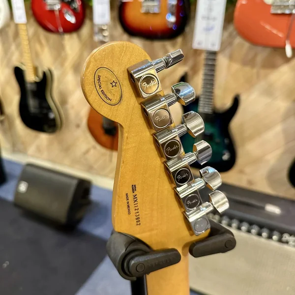 Guitare Fender Black Top Hard Tail