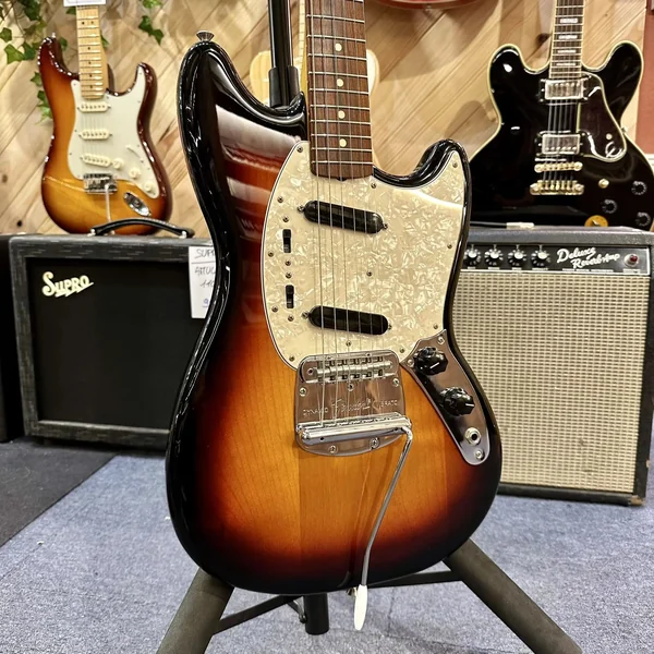 Guitare Fender Mustang Vintera 60'