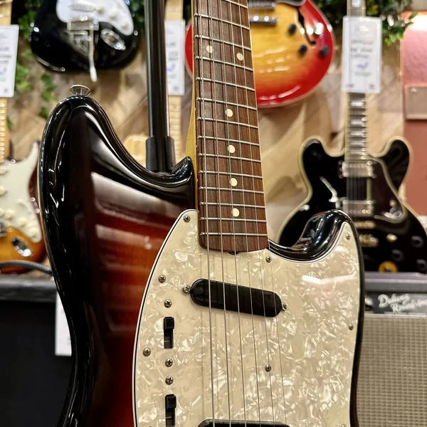 Guitare Fender Mustang Vintera 60'