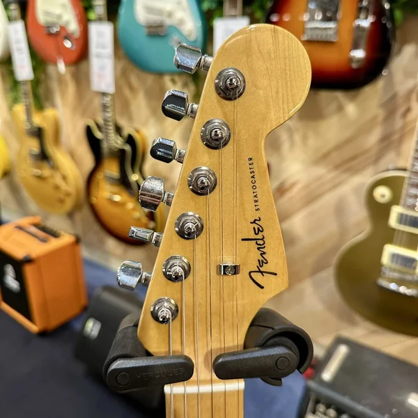 Guitare Fender Stratocaster American Elite HSS