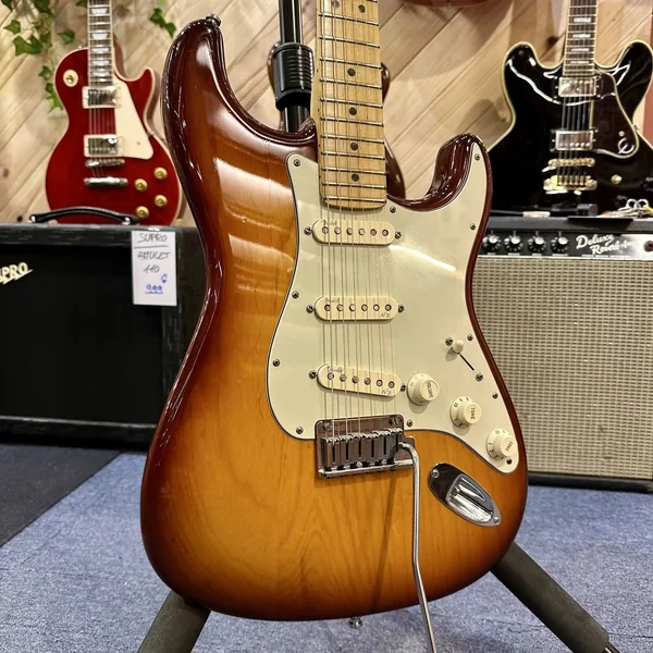 Guitare Fender Stratocaster Deluxe