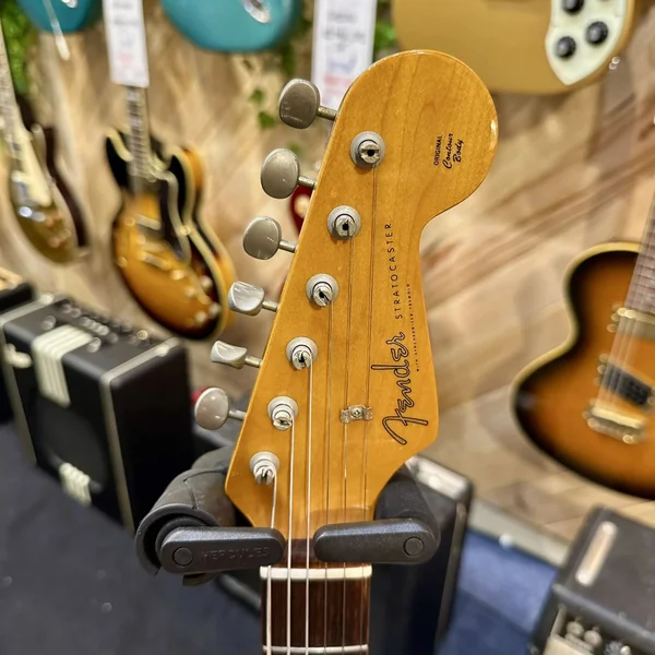 Guitare Fender Stratocaster Japan RI62