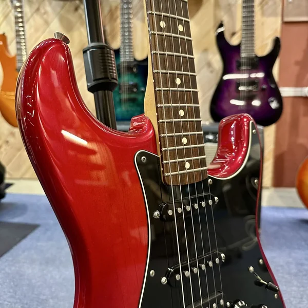 Guitare Fender Stratocaster Mex Special Edition Red