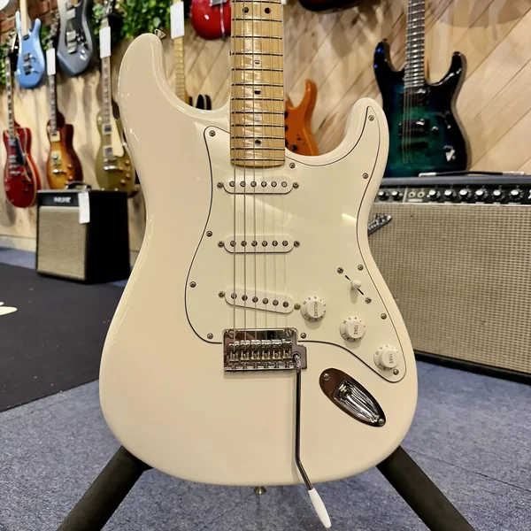 Guitare Fender Stratocaster Player Olympic White