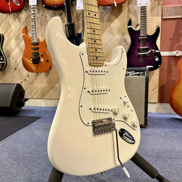 Guitare Fender Stratocaster Player Olympic White