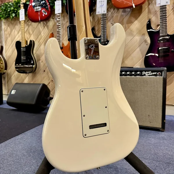 Guitare Fender Stratocaster Player Olympic White
