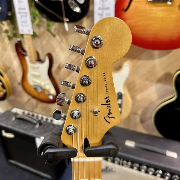 Guitare Fender Stratocaster Player Plus