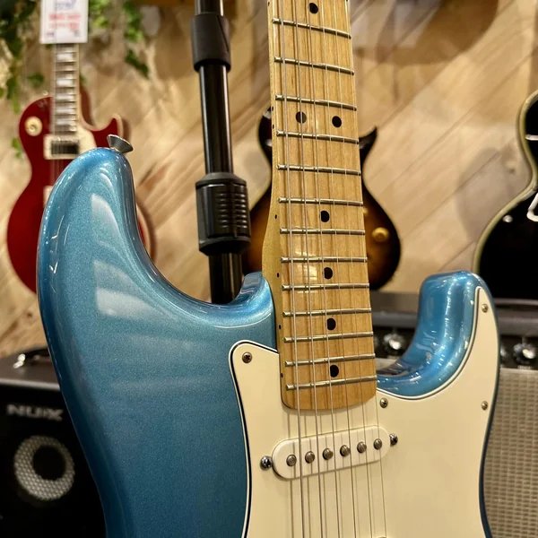 Guitare Fender Stratocaster Std Mexico