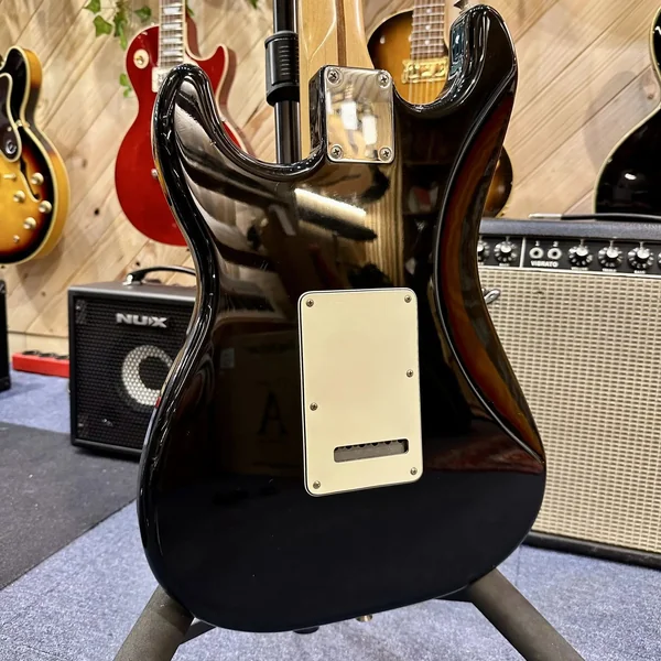 Guitare Fender Stratocaster Std Mexico