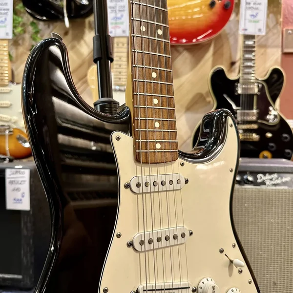 Guitare Fender Stratocaster Std Seymour Duncan